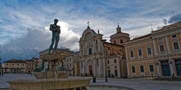 Piazza Duomo l'Aquila